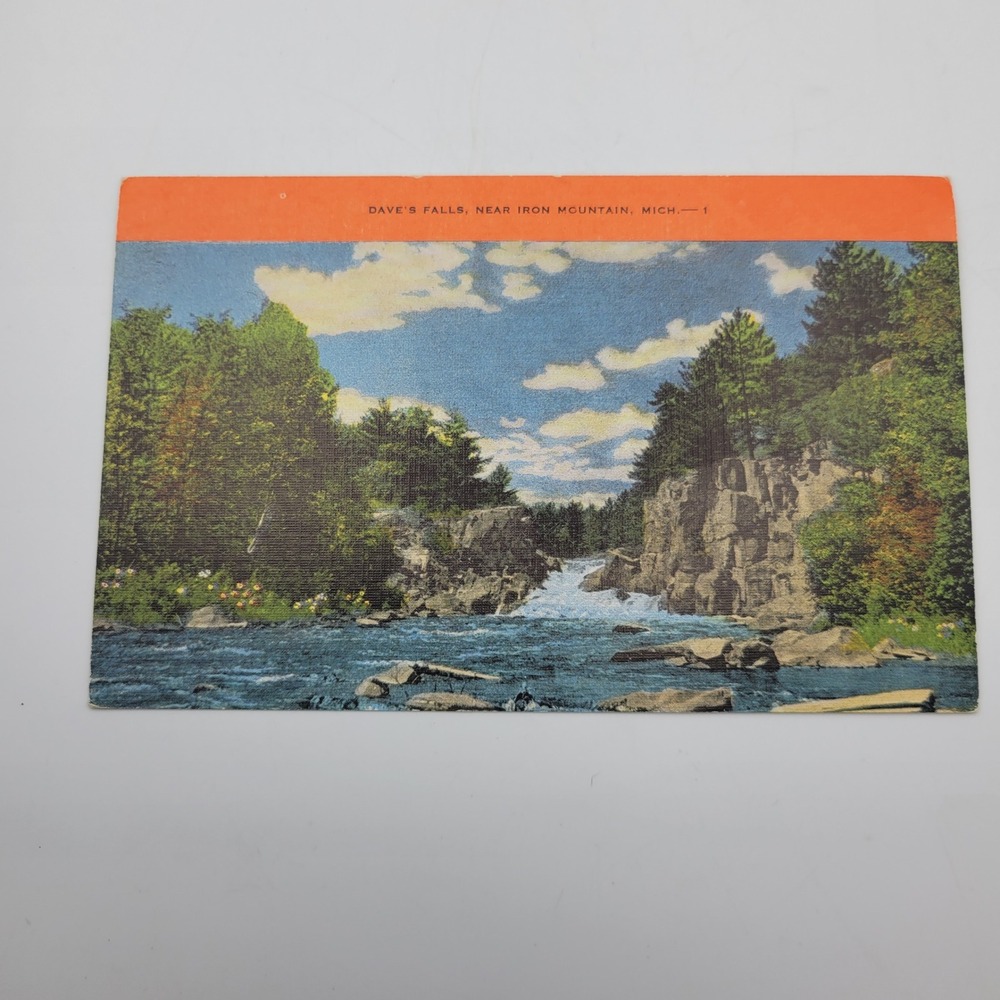Daves Falls Near Iron Mountain Michigan Vintage Postcard E.C. Kropp 8246